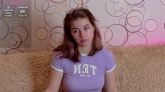 ElzaBlis online show from September 2025 01:21:01 PM