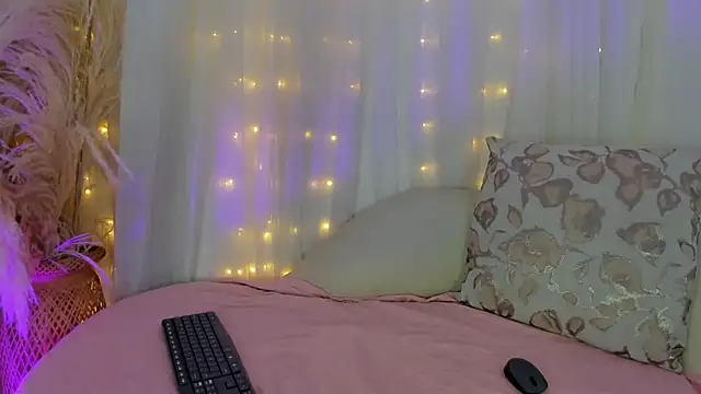 Snapshot of arianna_cox__ chatting on October 2025 08:08:02 PM arianna cox online show from October 2025 08:08:02 PM