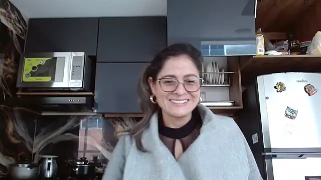 linda-mature43 online show from September 2025 03:00:02 PM