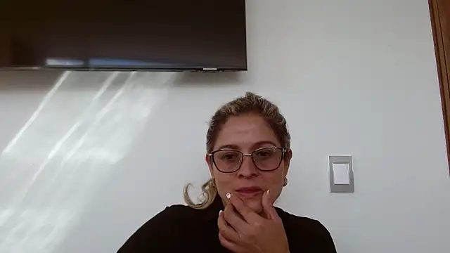 linda-mature43 online show from October 2025 07:22:01 PM