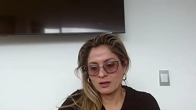 linda-mature43 online show from November 2025 05:47:01 PM