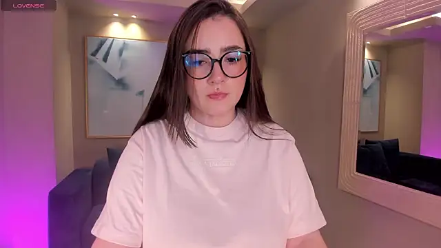 SarahRhodes  online show from September 2025 07:41:01 PM