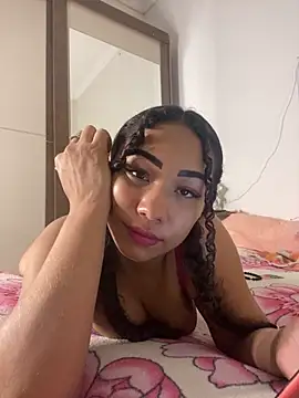 Snapshot of jhennyfer chatting on February 2026 05:14:02 AM jhennyfer online show from February 2026 05:14:02 AM