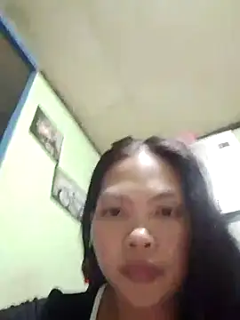 Snapshot of missluvv chatting on September 2025 01:01:01 PM missluvv online show from September 2025 01:01:01 PM