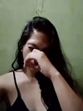 Snapshot of missluvv chatting on April 2026 01:44:02 PM missluvv online show from April 2026 01:44:02 PM