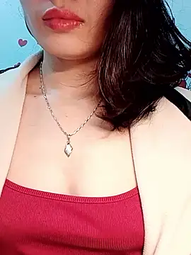 Hinna x online show from February 2026 12:43:02 PM