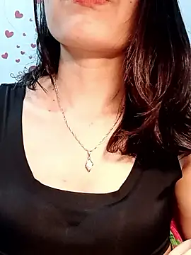 Hinna x online show from March 2026 01:37:02 PM