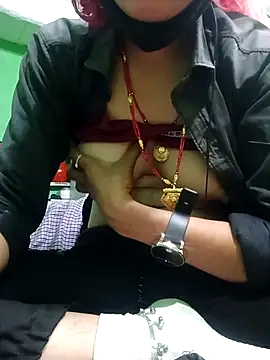 Snapshot of kajalbhabhi44 chatting on February 2026 05:40:02 PM kajalbhabhi44 online show from February 2026 05:40:02 PM