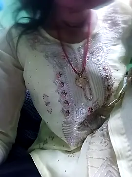 Snapshot of kajalbhabhi44 chatting on February 2026 01:50:01 AM kajalbhabhi44 online show from February 2026 01:50:01 AM