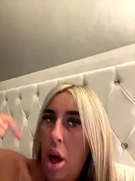 EllieMaeBaby online show from September 2025 09:14:02 PM