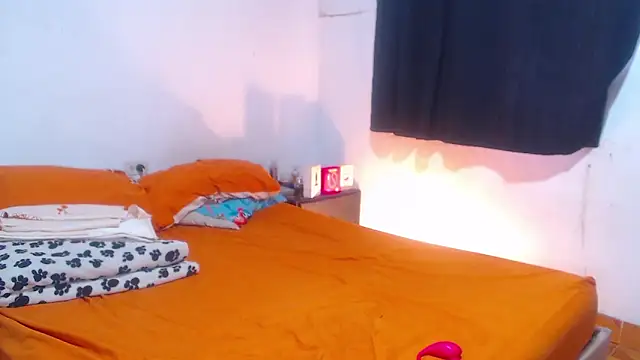 RuiMaddoox online show from October 2025 06:32:02 PM