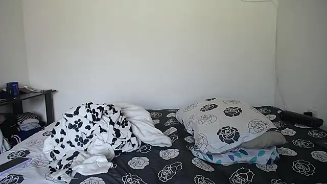 Snapshot of Candy_Grey28 chatting on November 2025 03:12:02 PM Candy Grey28 online show from November 2025 03:12:02 PM