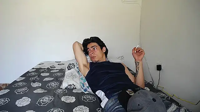 Snapshot of Candy_Grey28 chatting on November 2025 04:19:02 PM Candy Grey28 online show from November 2025 04:19:02 PM