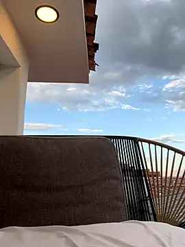 Melody-baby online show from September 2025 10:24:01 PM