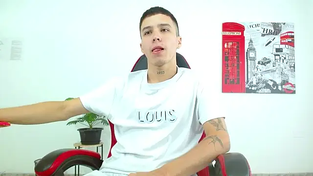 Cumandres18 online show from November 2025 02:16:01 PM