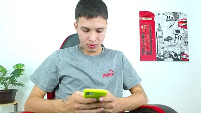 Cumandres18 online show from March 2026 02:53:02 PM