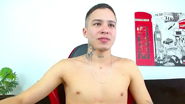 Cumandres18 online show from July 2026 03:29:02 PM