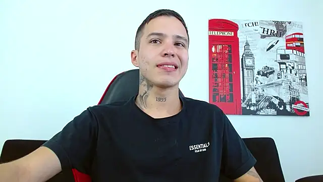 Cumandres18 online show from July 2026 03:39:01 PM