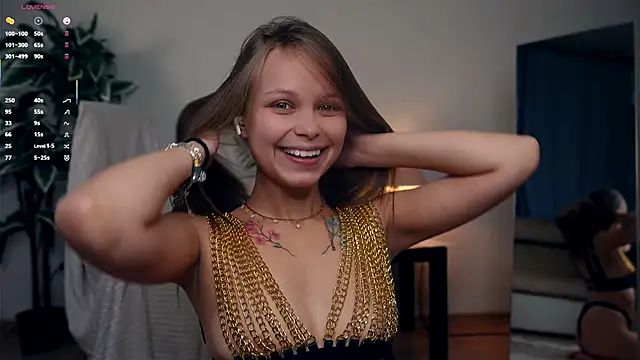 OdellaGillingham online show from September 2025 07:25:01 PM