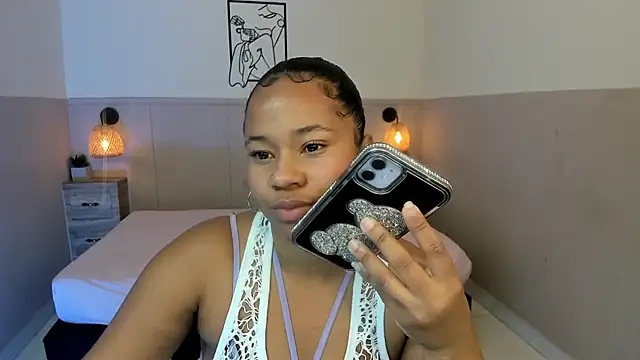 AuroraSky8 online show from October 2025 12:08:02 PM