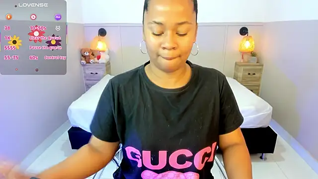 AuroraSky8 online show from November 2025 12:16:02 PM