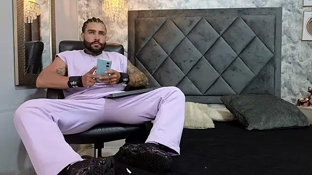 Apolo rousse1 online show from September 2025 09:03:02 PM