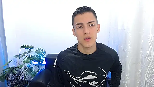 Matiius18 online show from September 2025 01:44:02 PM