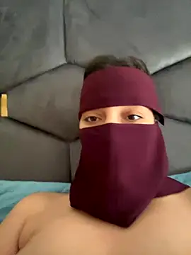 Rabroba89six online show from September 2025 05:35:01 PM