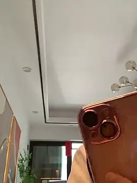 Snapshot of zhizhinaigai chatting on December 2025 06:20:02 AM zhizhinaigai online show from December 2025 06:20:02 AM