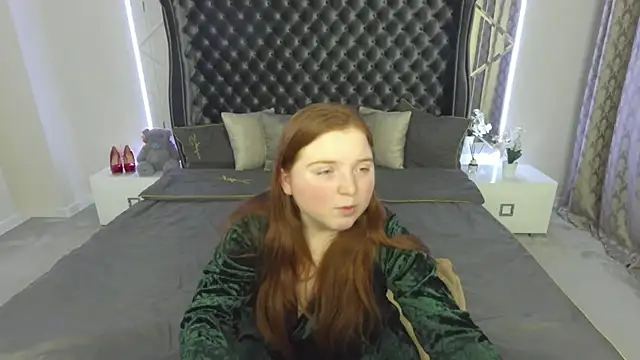 KattyRose8 online show from November 2025 06:18:02 PM