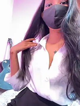 Neha18 online show from October 2025 06:32:02 AM