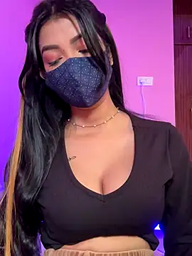 Neha18 online show from November 2025 08:35:02 AM