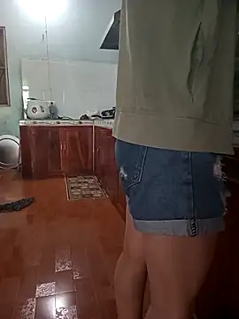 Snapshot of Sweet-Berry89 chatting on October 2025 03:28:02 AM Sweet-Berry89 online show from October 2025 03:28:02 AM