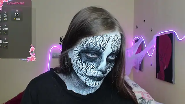 AliceHaris online show from November 2025 03:19:01 AM