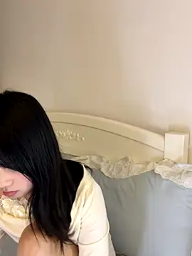 Ella-A9 online show from October 2025 03:02:02 PM