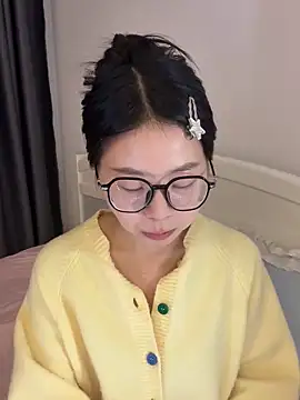 Ella-A9 online show from November 2025 01:33:01 PM