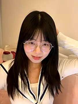 Ella-A9 online show from November 2025 03:46:01 PM