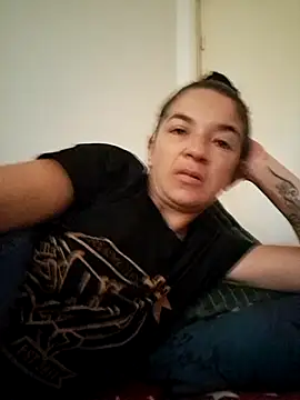 alinaalinutzq online show from September 2025 03:02:01 PM