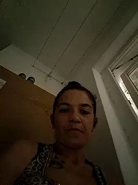 alinaalinutzq online show from September 2025 06:00:01 PM