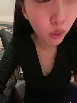 Snapshot of MengMeng0515 chatting on February 2026 02:53:02 PM MengMeng0515 online show from February 2026 02:53:02 PM