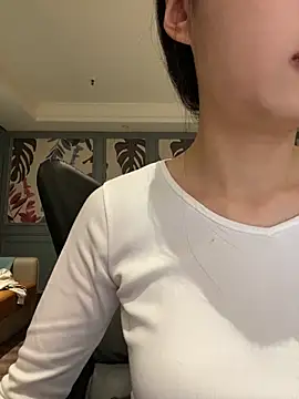 Snapshot of MengMeng0515 chatting on March 2026 02:24:01 PM MengMeng0515 online show from March 2026 02:24:01 PM