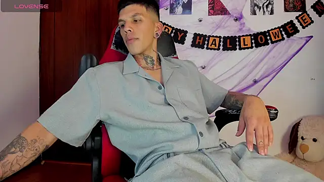 Snapshot of Savajelust chatting on October 2025 02:34:01 AM Savajelust online show from October 2025 02:34:01 AM