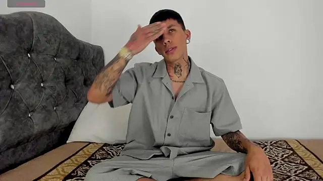 Snapshot of Savajelust chatting on November 2025 07:48:02 PM Savajelust online show from November 2025 07:48:02 PM