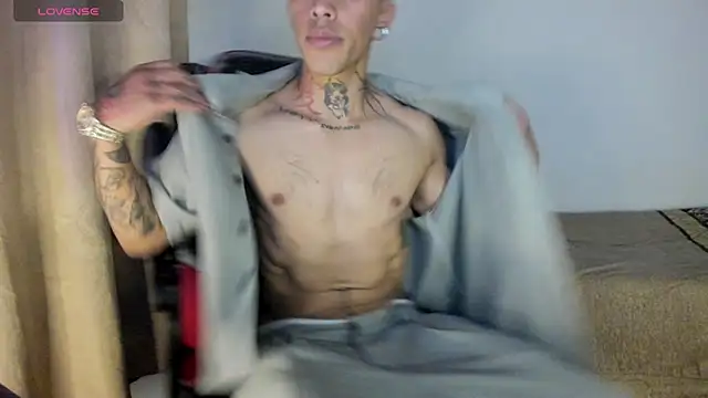 Snapshot of Savajelust chatting on November 2025 10:37:01 PM Savajelust online show from November 2025 10:37:01 PM