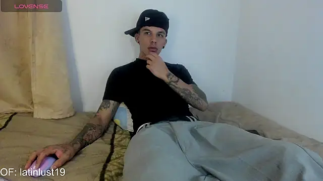 Savajelust online show from July 2026 08:15:02 PM