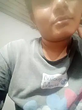 Snapshot of Hot_siiii chatting on September 2025 03:23:02 PM Hot siiii online show from September 2025 03:23:02 PM