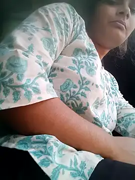 Snapshot of Hot_siiii chatting on November 2025 03:49:02 AM Hot siiii online show from November 2025 03:49:02 AM