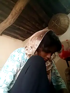 Snapshot of Hot_siiii chatting on November 2025 03:51:01 AM Hot siiii online show from November 2025 03:51:01 AM