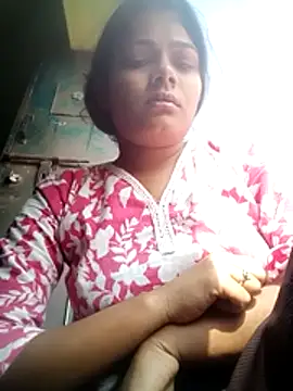 Snapshot of Hot_siiii chatting on November 2025 04:38:01 AM Hot siiii online show from November 2025 04:38:01 AM