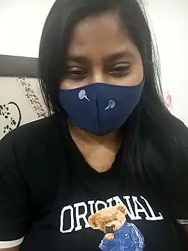 Shy Peehu online show from January 2026 12:02:01 AM